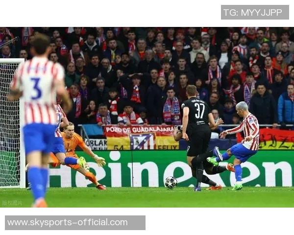 友谊赛精彩回顾利物浦与巴萨激战成平局补时进球引爆全场